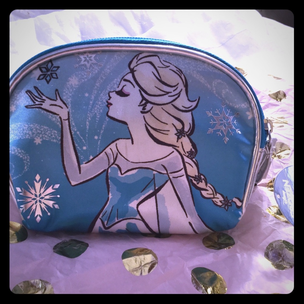 New with Tags! Frozen Elsa Makeup Bag